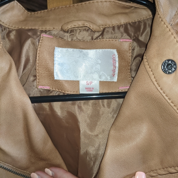 Jacket - Picture 2 of 3